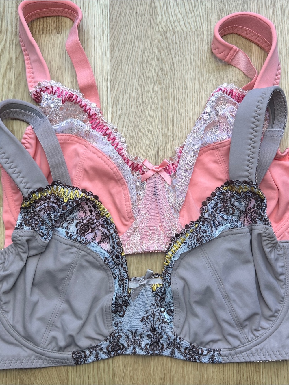 Lace-Trim Support Bra in Pink and Taupe